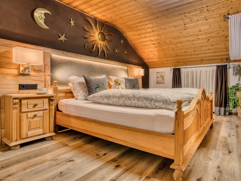Schlafzimmer Kronberg in der Ferienwohnung in Bodenmais